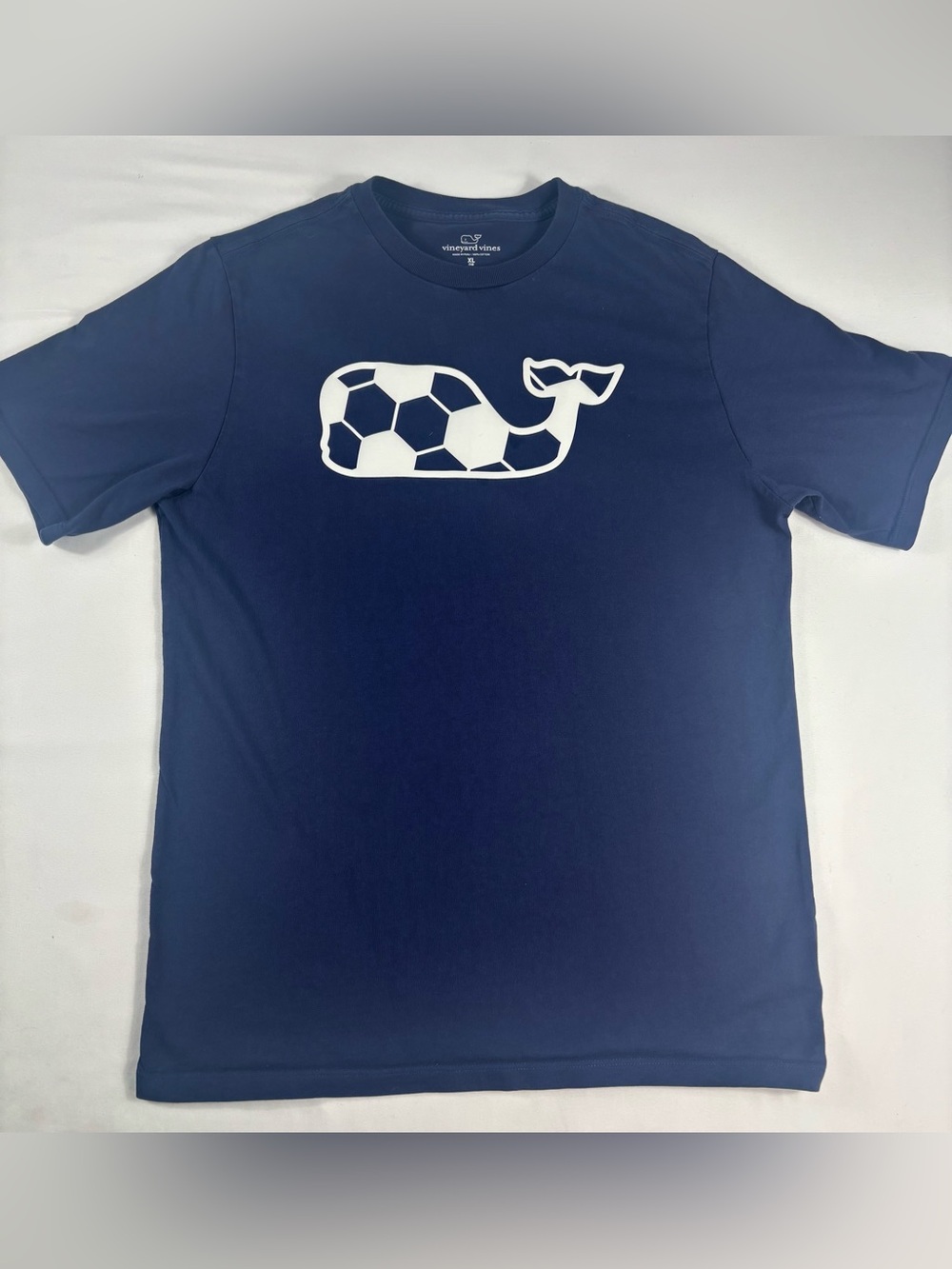 Vineyard Vines Boys XL Navy Soccer Whale Tee